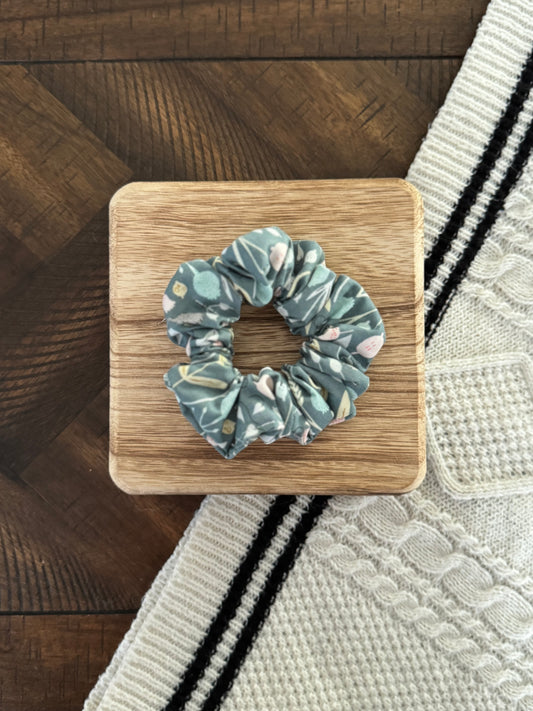 Madeleine Scrunchie