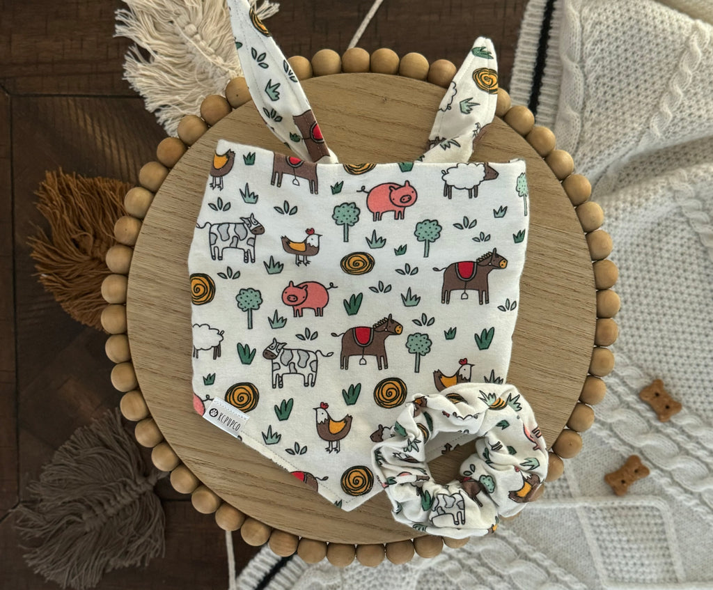 Farmstead Bandana | Farm Animals on White Flannel Tie On Bandana